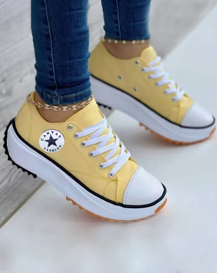 Livia - Bequeme Therapieschuhe für Damen