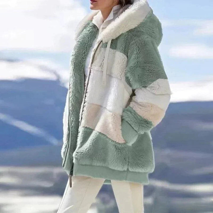 Alice – Bequeme Kapuzenjacke aus Tweed mit Wollfutter