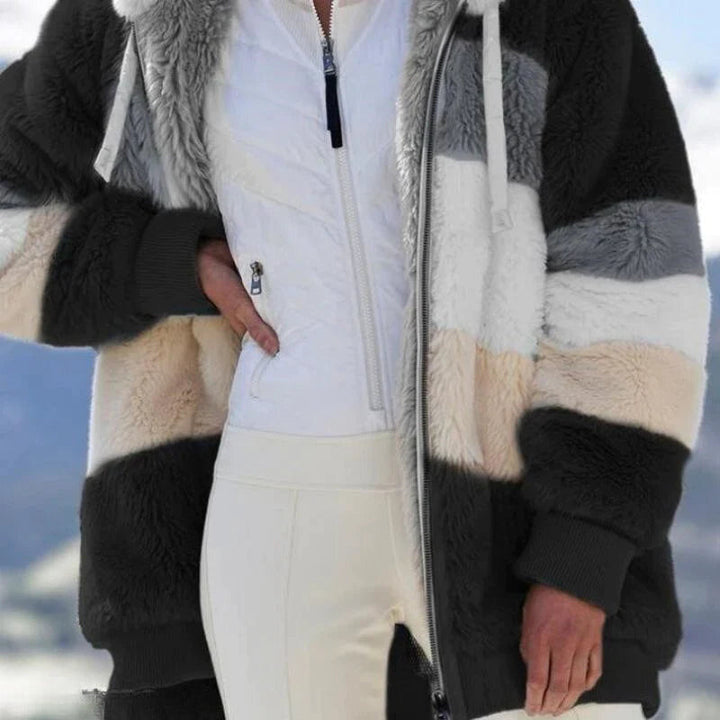 Alice – Bequeme Kapuzenjacke aus Tweed mit Wollfutter