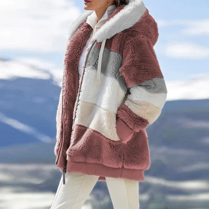 Alice – Bequeme Kapuzenjacke aus Tweed mit Wollfutter