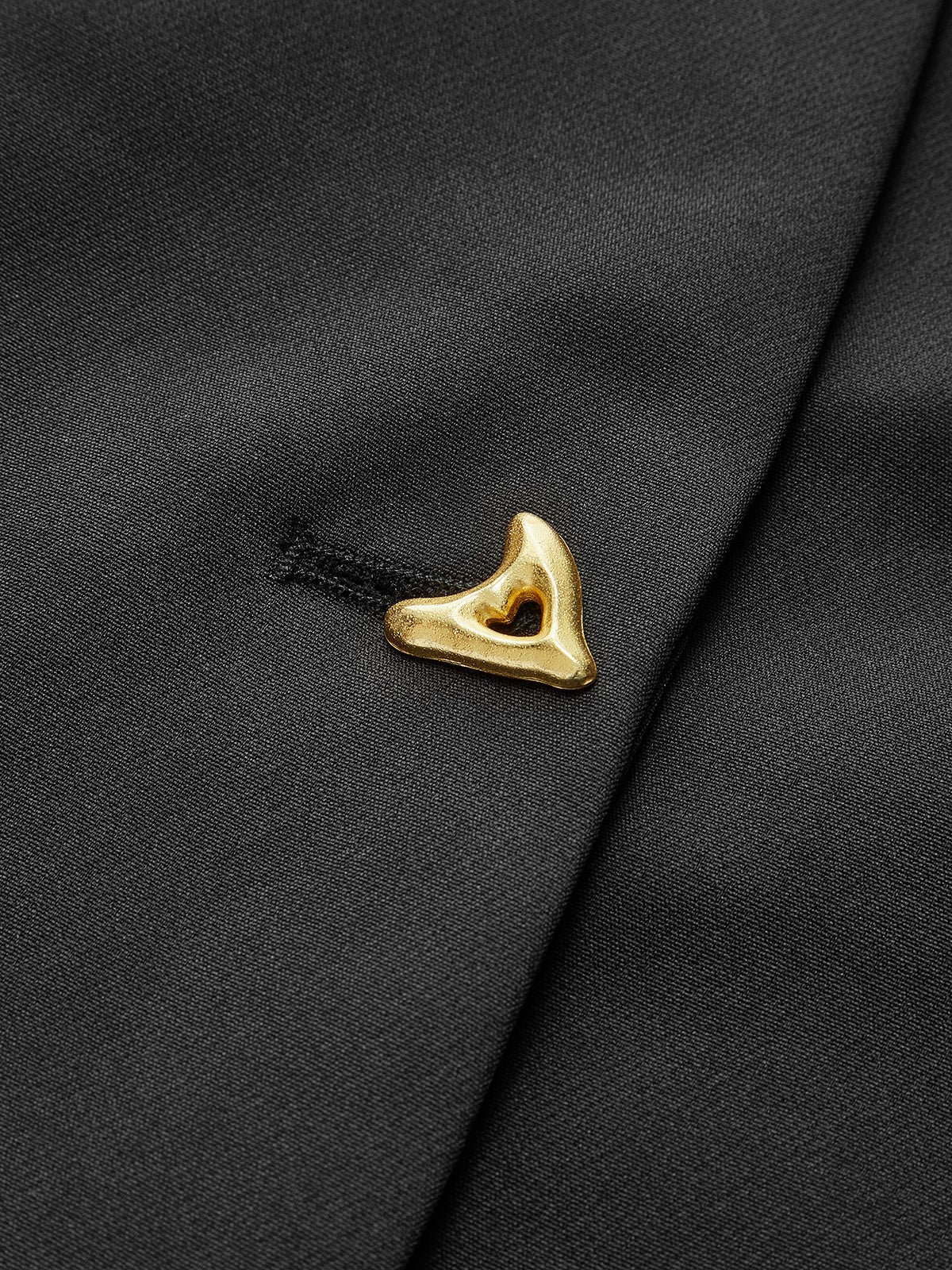 Leonie – Bluse mit Knöpfen und V-Ausschnitt