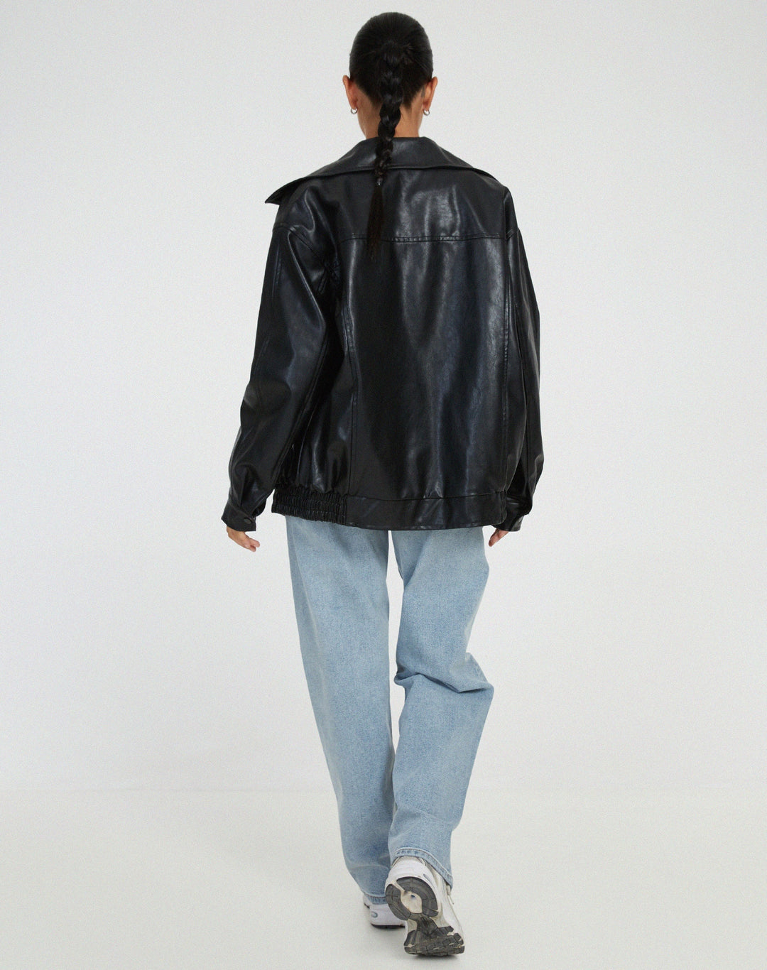 Anouk – Breite Damenlederjacke
