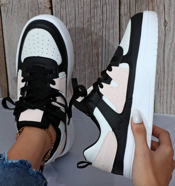 Nica - Elegante und Bequeme Sneakers