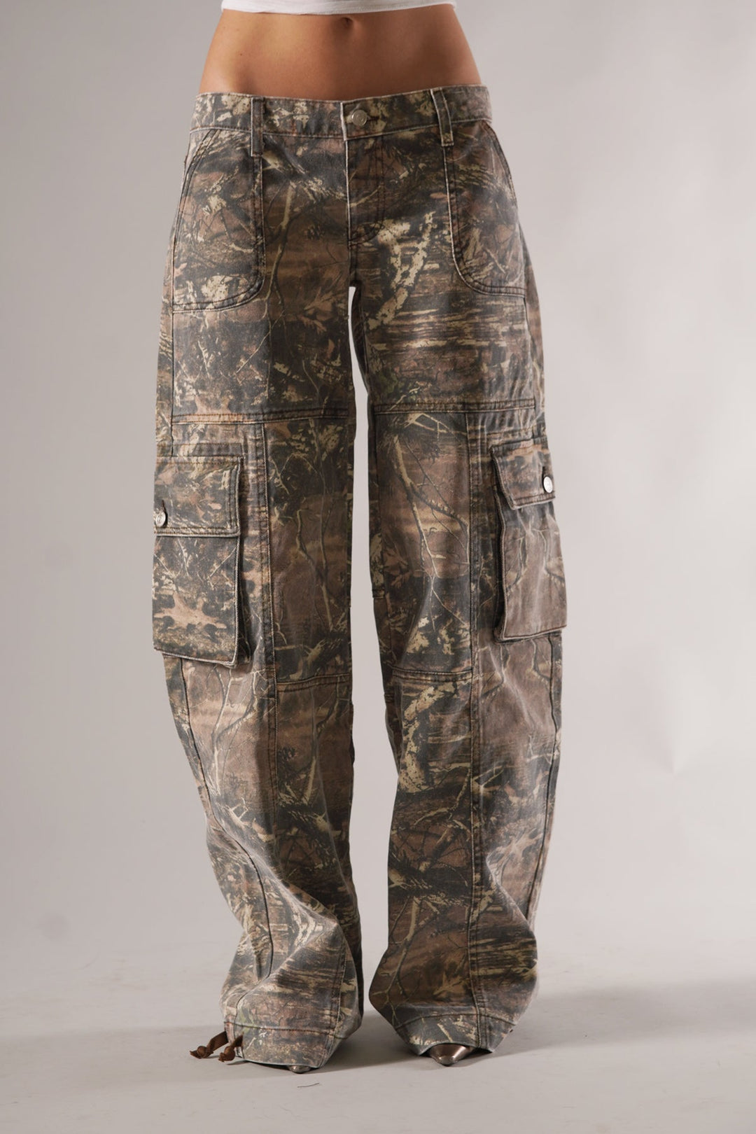 Demelza - Damen Camouflage-Cargohose mit weitem Schnitt
