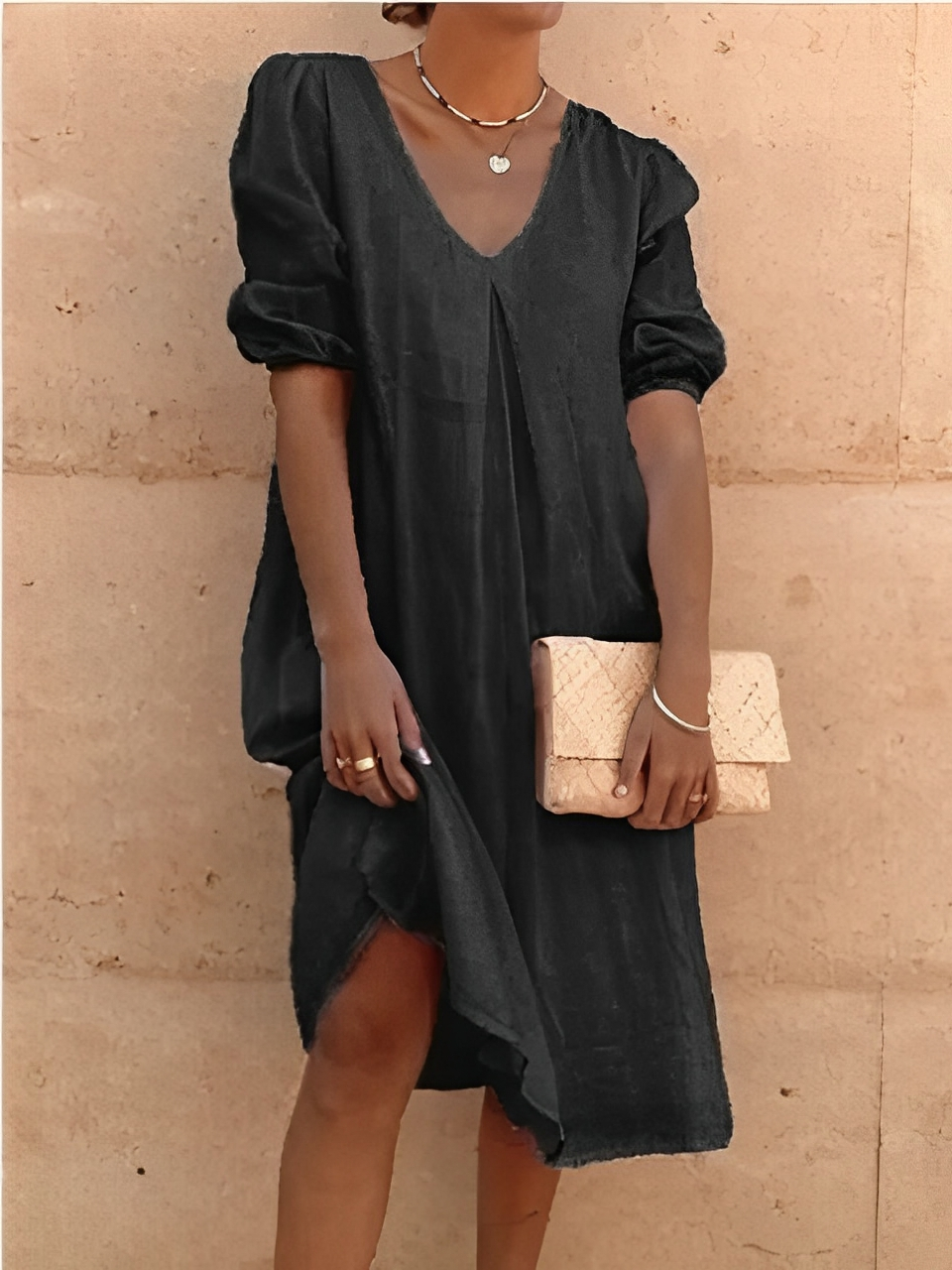 Zarae – Midi-Kleid mit lockerer Passform und eleganter Drapierung