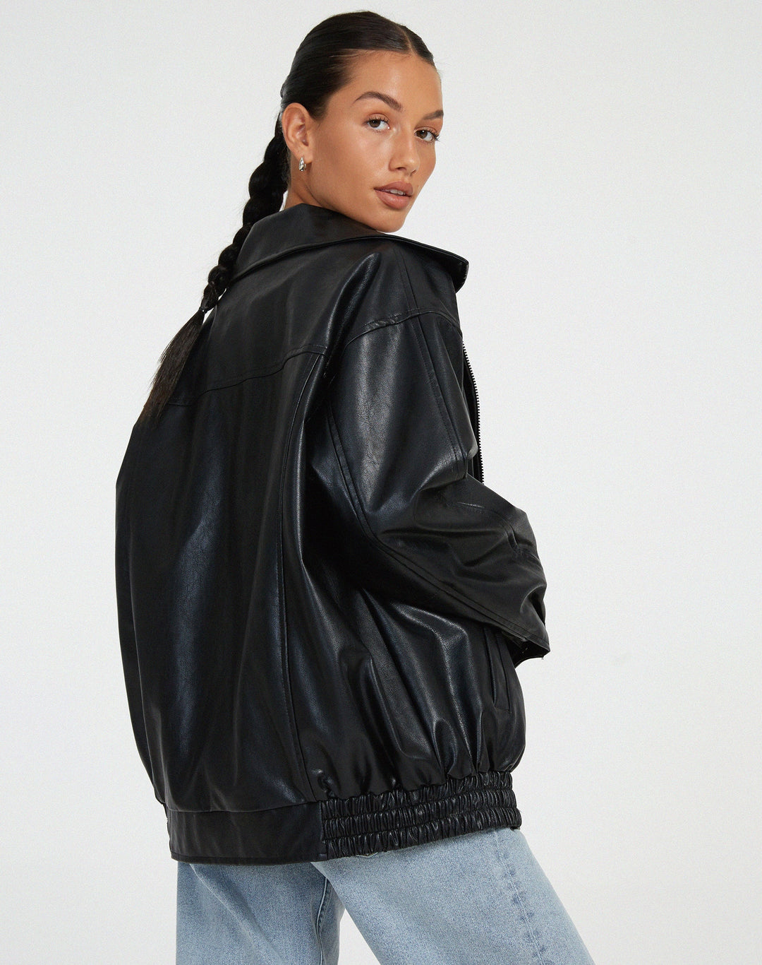 Anouk – Breite Damenlederjacke