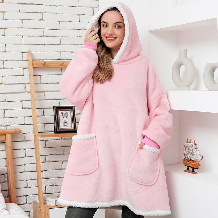 Malia - Kuschelige Hoodie-Decke