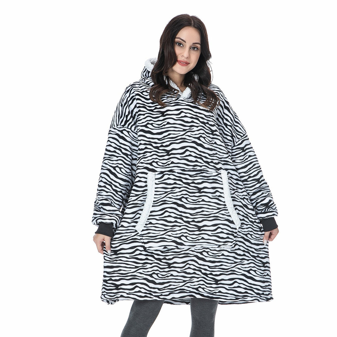 Malia - Kuschelige Hoodie-Decke