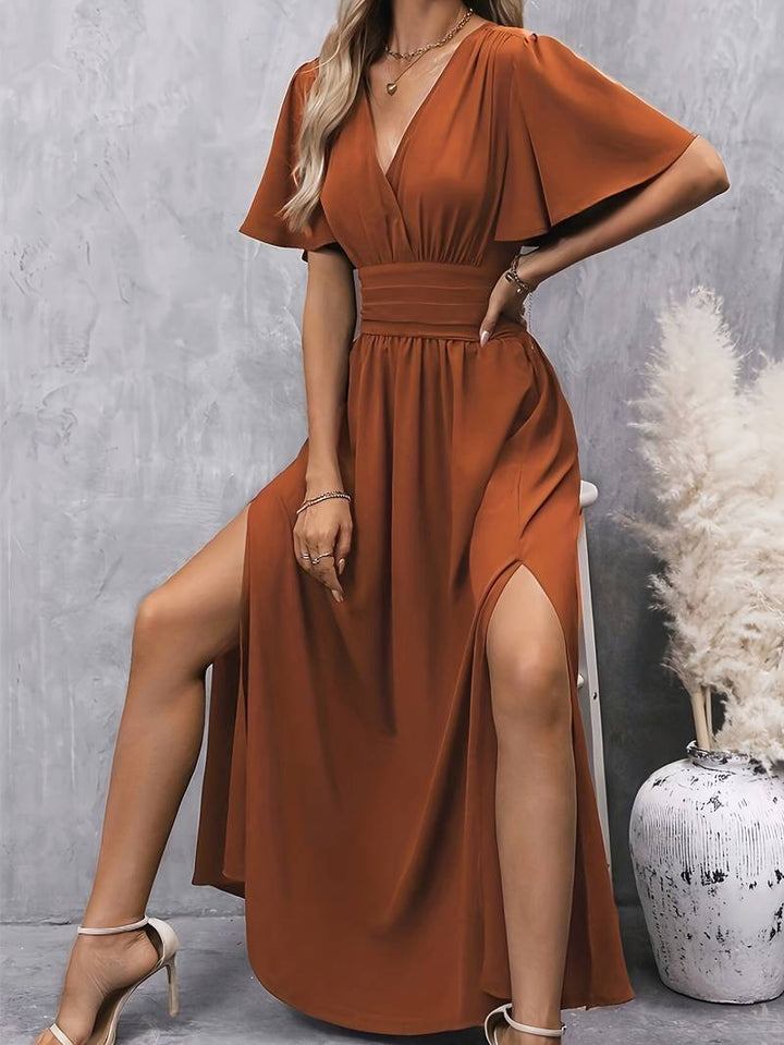 Jayela - Kleid mit auffälligen Rüschen und Falten