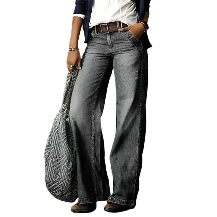 Nicole - Jeans mit geradem Bein und sculpting Passform