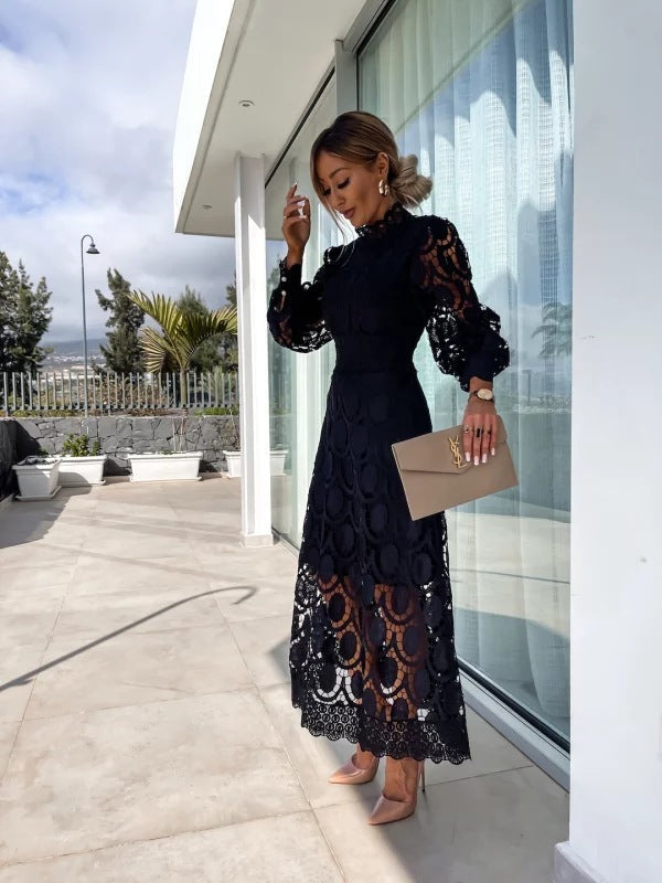 Doreah - Eng anliegendes Spitzenkleid für Damen, Elegant & Figurbetont