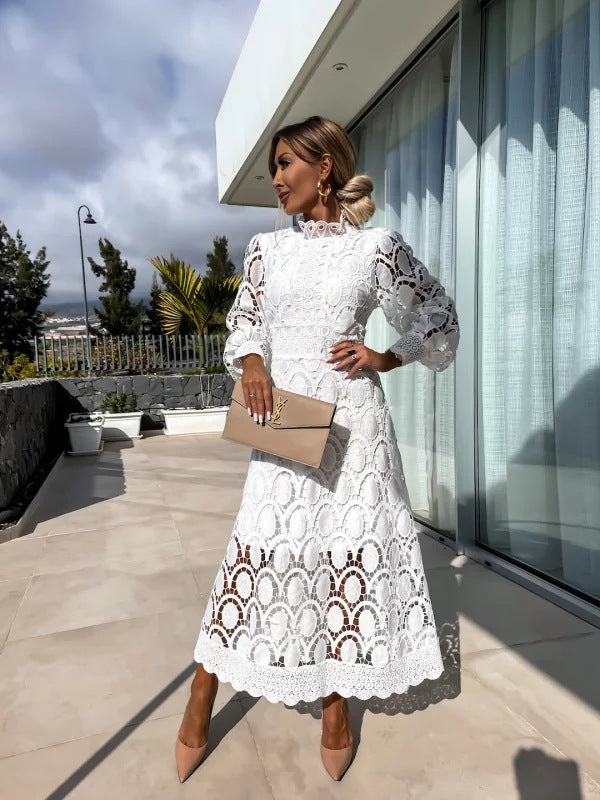 Doreah - Eng anliegendes Spitzenkleid für Damen, Elegant & Figurbetont
