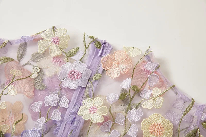 Avielle - Zauberhaftes und Transparentes Boho-Kleid