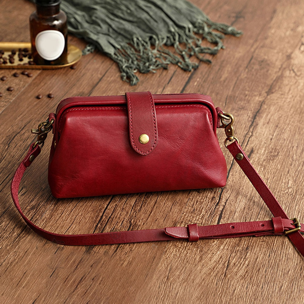 Fabienne - Handgefertigte Retro - Ledertasche