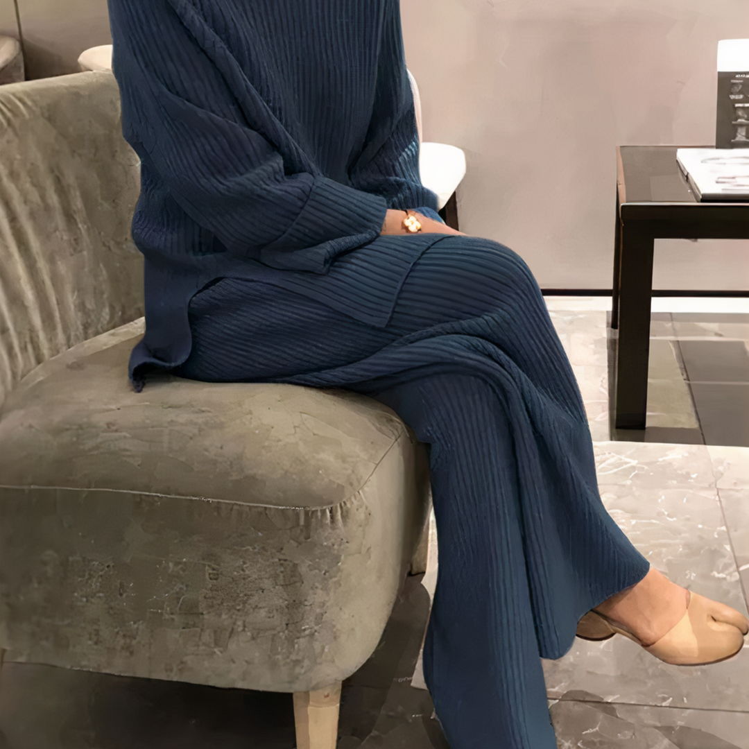 Samantha – Strickset: Pullover & Hose für den Alltag