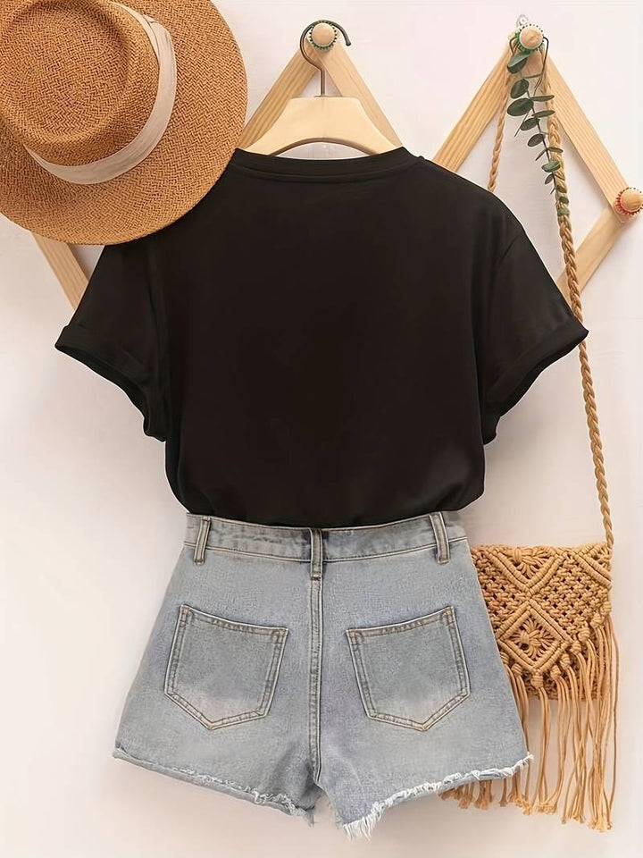 Nora – Minimalistische T-Shirt mit Modernem Design