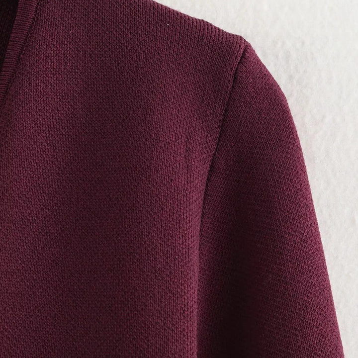 Sherry - Enge, figurbetonte Damen-Strickjacke