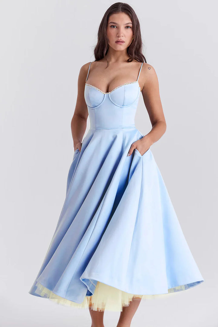 Leona - Schickes Satin-Kleid für Feiern