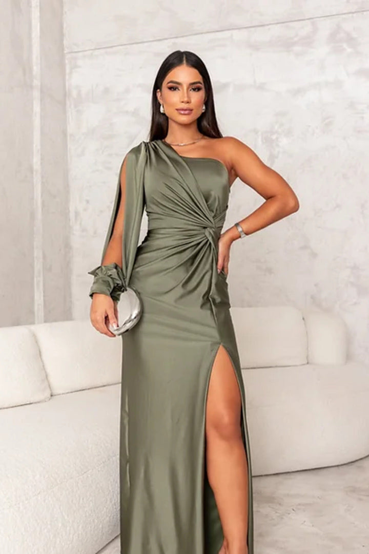 Fely - Strahlendes Satin-Kleid mit Schulterfrei-Design