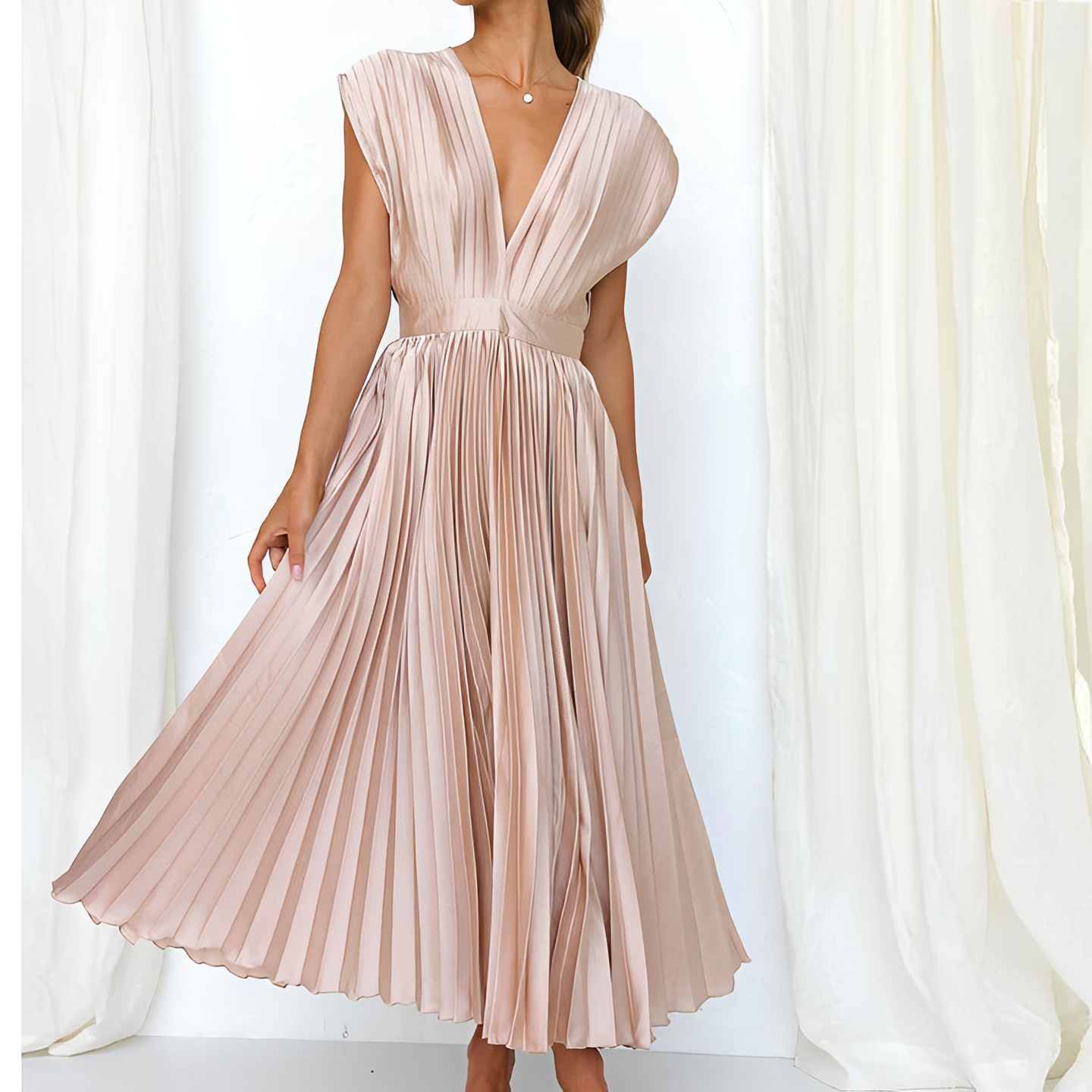 Cristine - Elegantes Kleid mit V-Ausschnitt für Damen