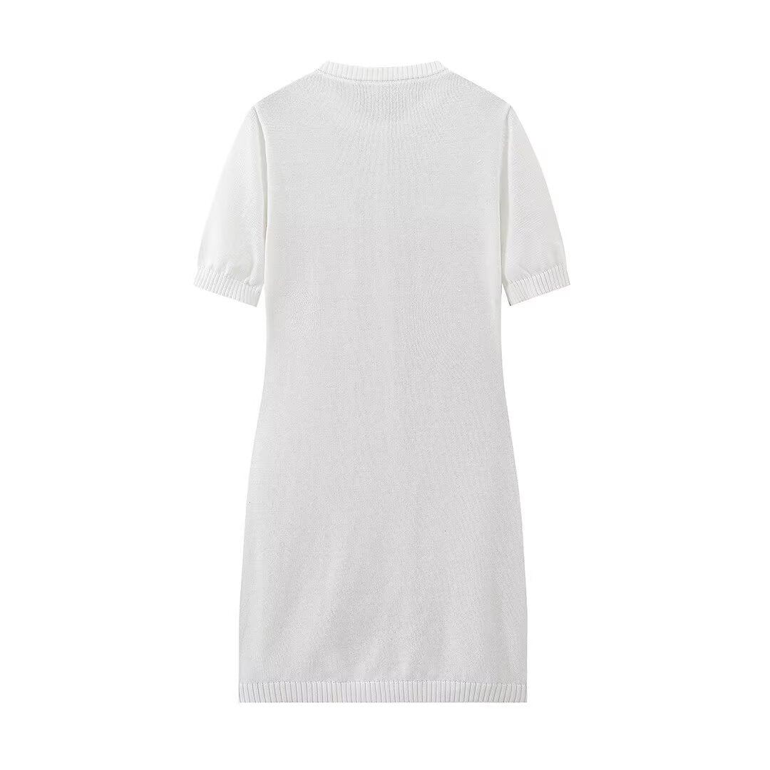 Wilgene - Wollkleid mit Knöpfen und kurzen Ärmeln