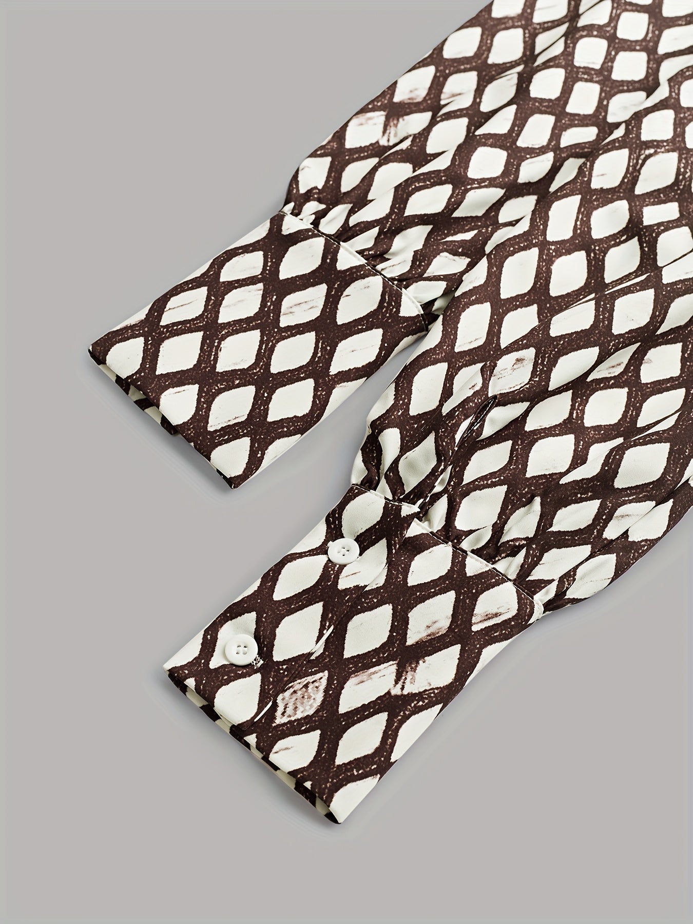 Bella - Elegantes Kleid mit Rautenprint und taillierter Taille