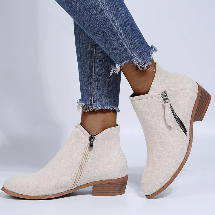 Elizabeth - Elegante Wildlederstiefel für Frauen