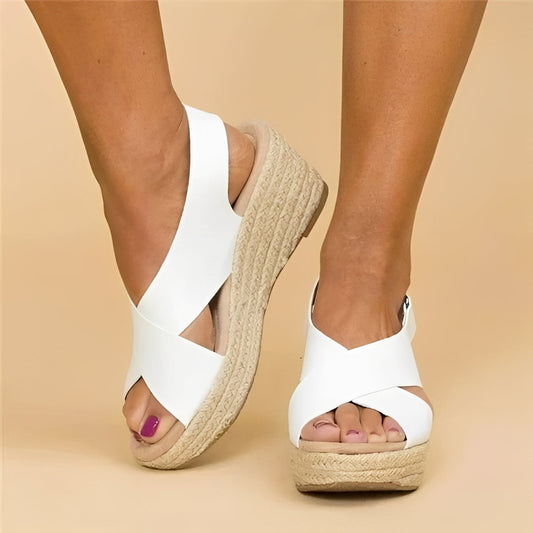 Cassie - Modische Damen-Sandalen mit überkreuzten Riemen