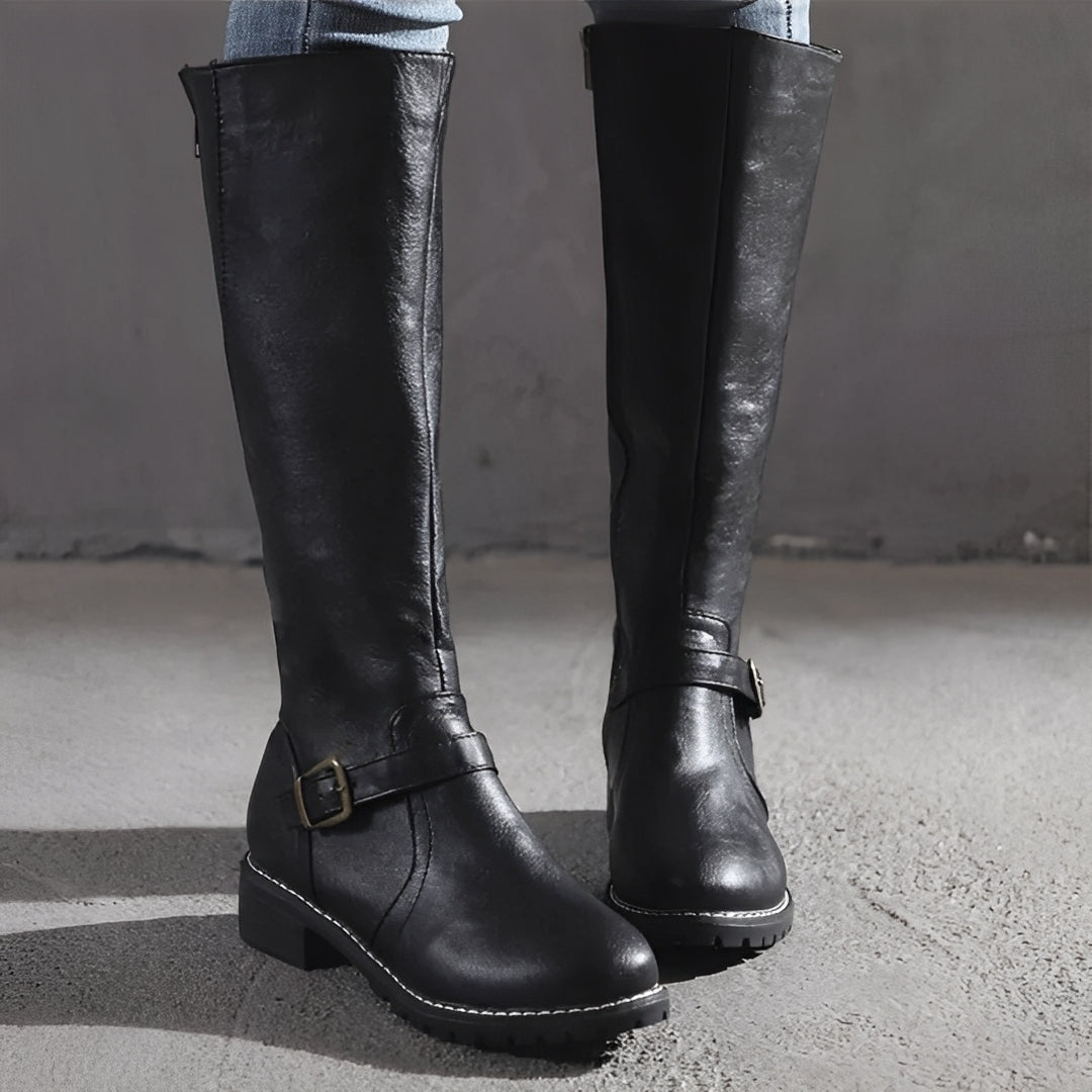 Shirlee - Elegante hohe Damenstiefel mit Schnalle