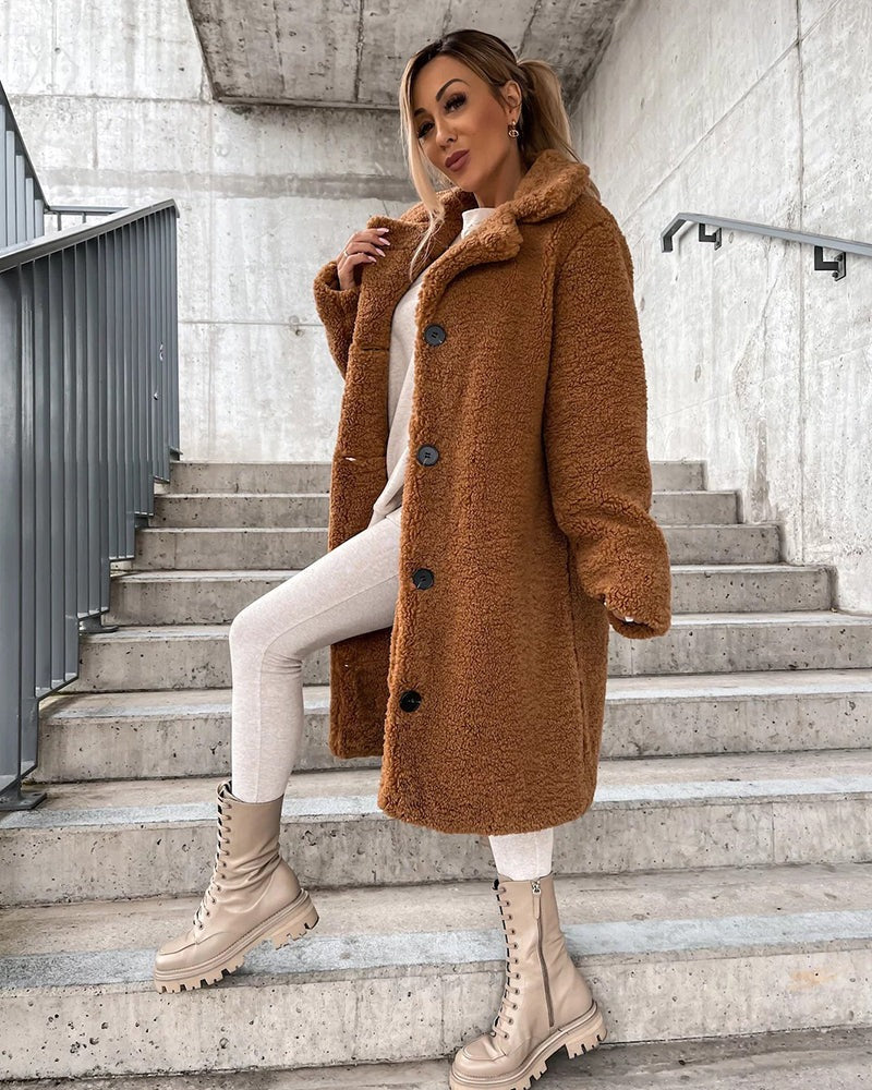 Georgiana - Elegante Damenjacke aus Kunstfell