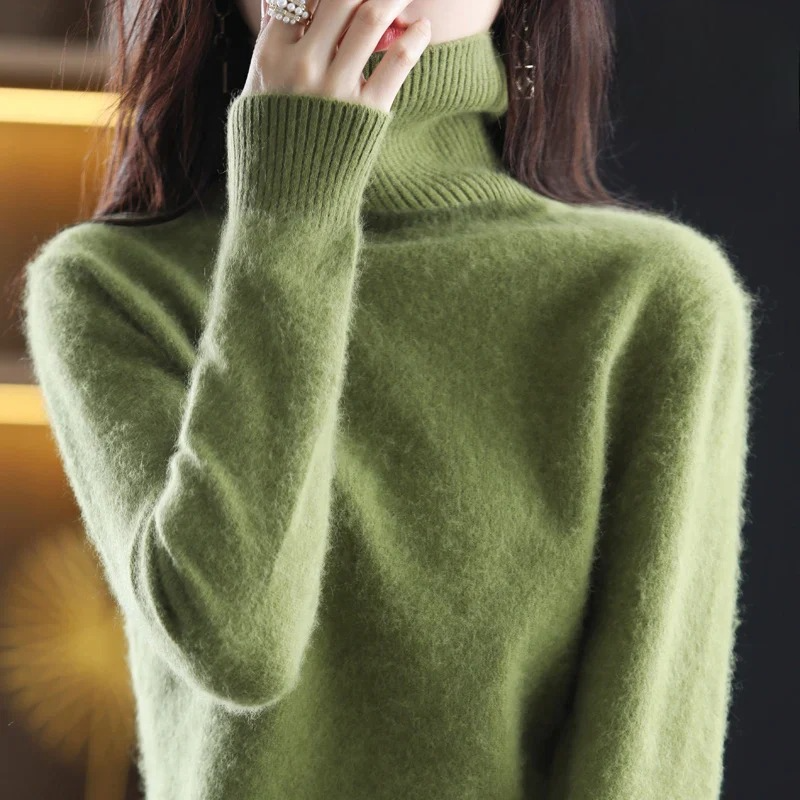 Letizia – Eleganter Pullover mit hohem Kragen