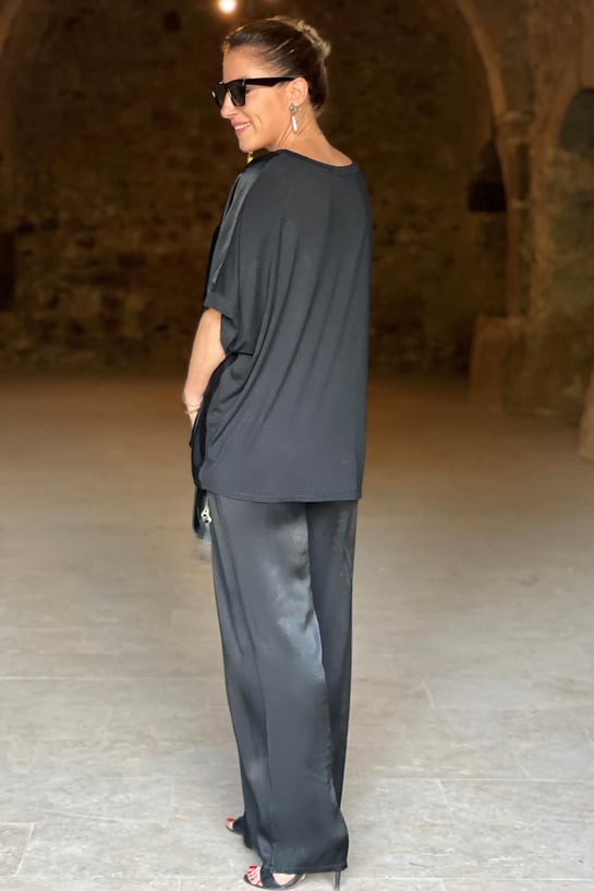 Noelia – Set Zwei Teile aus Weichem und Seidigem Satin