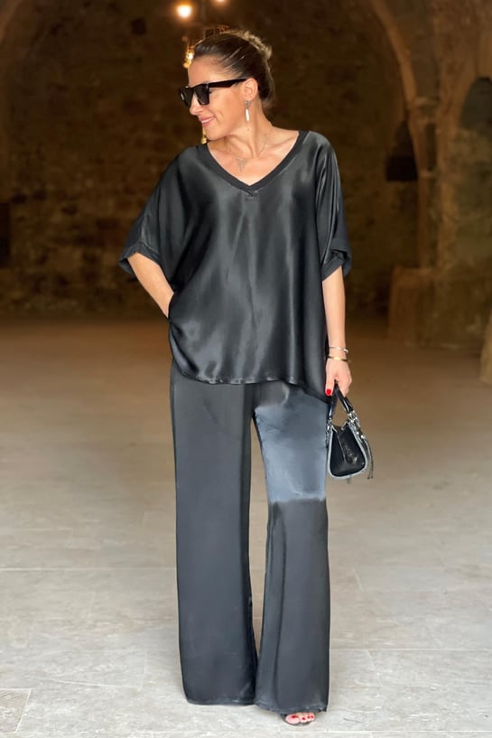 Noelia – Set Zwei Teile aus Weichem und Seidigem Satin