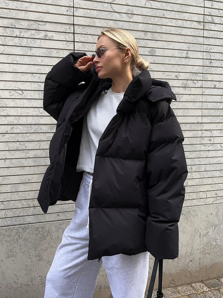 Louisa - Kurze Jacke mit Kapuze und Futter