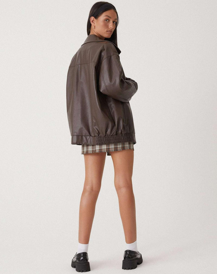 Anouk – Breite Damenlederjacke