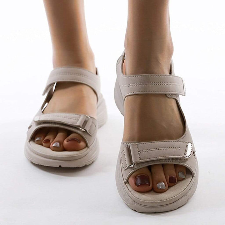 Crisha - Orthopädische Sandalen für Unterstützung und Stil